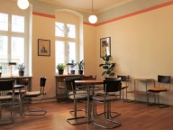 Location: Café mit Bar und Seminarraum im Winsviertel